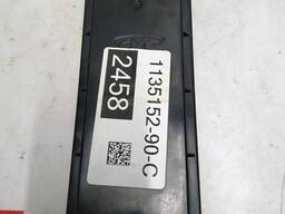 1Крышка бокса блоков управления пневмосистемой Tesla model X 1047043-00-D