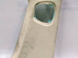 1Облицовка стойки B верхняя правая белый текстиль Tesla model S, model S REST 1021613-01-A