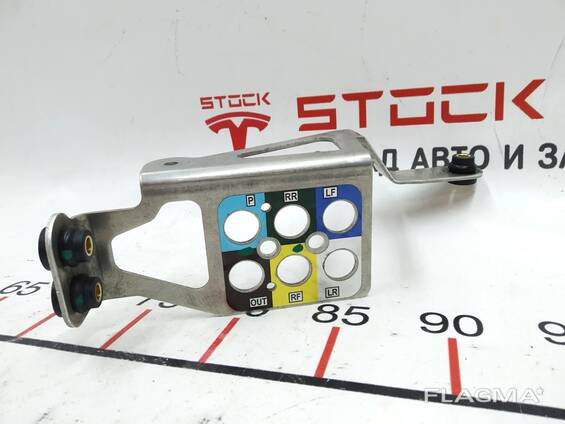 2Кронштейн блока клапанов (соленоид) Tesla model S 6006407-00-A