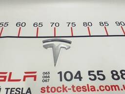 Эмблема "Т" крышки багажника Tesla model S, model S REST 1016365-00-B