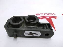 Кронштейн тормозной магитстрали Tesla model S, model S REST 6008136-00-C