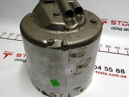 Крышка инвертора мотора Tesla model S 1025276-00-Q