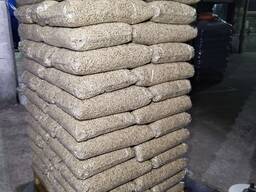 Kuro medienos granulės