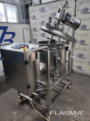 Мобильная установка УРСГ-100-1 в составе реактора и вакуумной системы. GMP