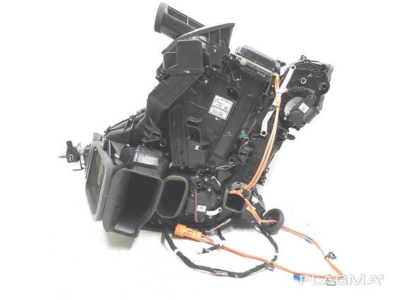 Печка салона в сборе c нагр элем и клапаном Tesla model 3 1099999-99-F