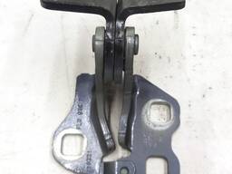 Петля двери передней правой нижняя PMNG Tesla model 3 1101036-00-F