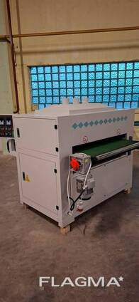 - Щеточная шлифовальная машина WOODLAND MACHINERY с металлической щеткой (новая)
