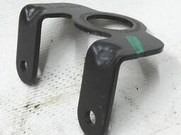 Скоба малая кронштейна компрессора пневмоподвески Tesla model S 6006404-00-C