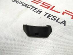 Заглушка корпуса наружной ручки двери передней/задней правой Tesla model X 1053928-00-C
